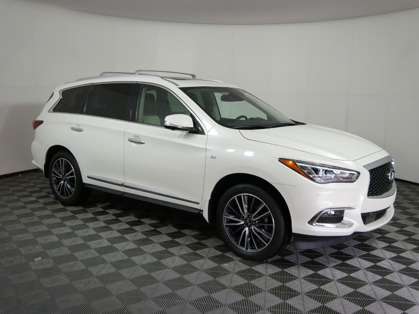 Certified 2020 INFINITI QX60 SIGNATURE EDITION with VIN 5N1DL0MM3LC547056 for sale in Minneapolis, Minnesota